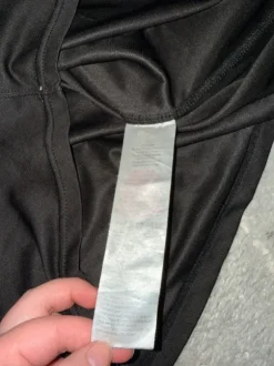 Liukas pitkähihainen