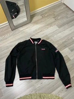 Lonsdale bomber takki