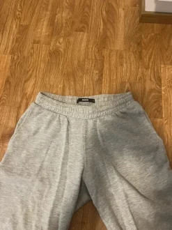 Low waist collegehousut