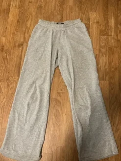 Low waist collegehousut