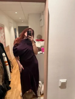 Luumun värinen Mango mekko