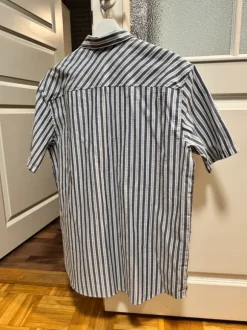 Lyhythihainen paitapusero