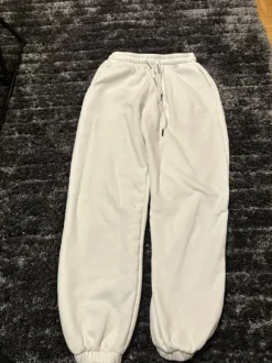 M nutrition collegehousut