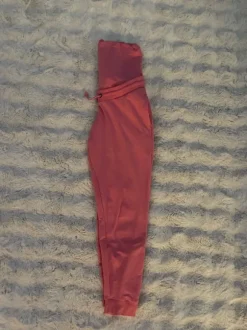 Mamalicious collegehousut