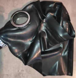 Maska przeciwgazowa typu słoń lateks suwak z tyłu gwint kostium M