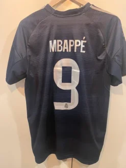 Mbappe pelipaita