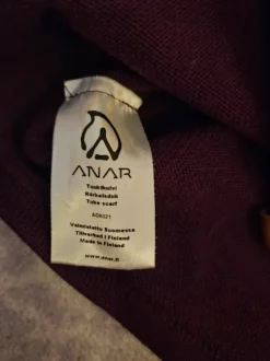 Merinovilla tuubihuivi