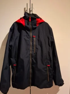 Miesten hyväkuntoinen takki