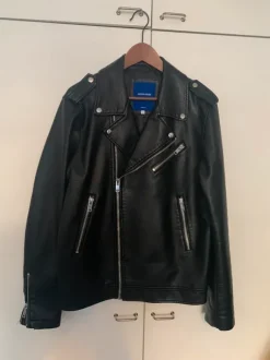 Miesten keinonahkatakki