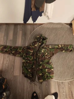 miesten maasto takki