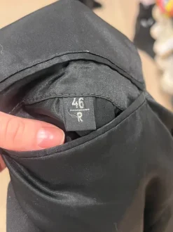 Miesten musta blaseri