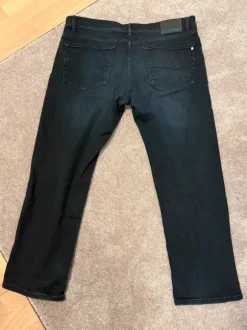 Miesten Pierre Cardin farkut 38/30