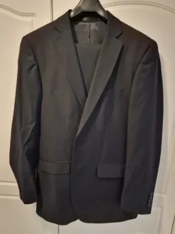 Miesten puku koko 50 (takki+housut)