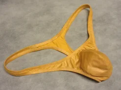 Miesten string-malliset uimahousut