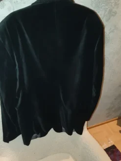 Miesten tummansinen(melkein musta) samettitakki kokoa XL