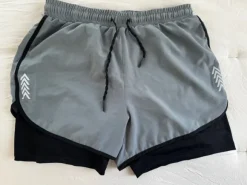 Miesten urheilushortsit