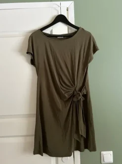 m/l kokoisia äitiystunikoita/ mekkoja