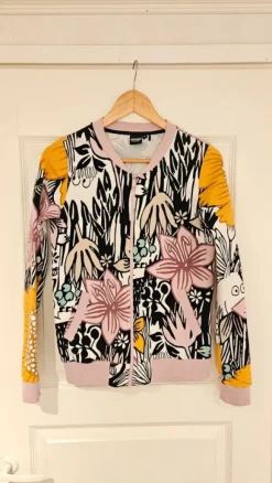 Moomin s college bomber