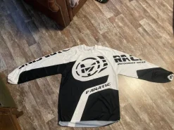 Moottoripyöräpaita