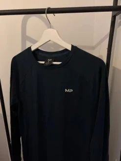 MP pitkähihainen treenipaita