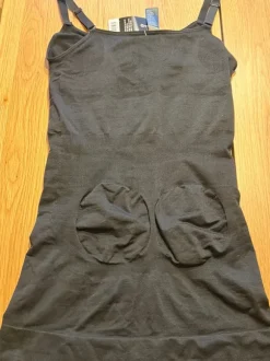 Muotoileva toppi Esmara