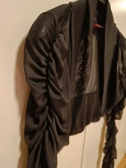 Musta läpikuultava bolero M