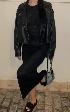 Musta mesh maximekko