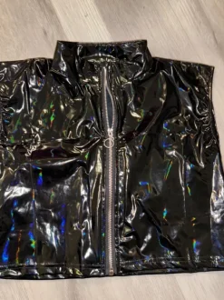 Musta pvc holo toppi vetoketjulla