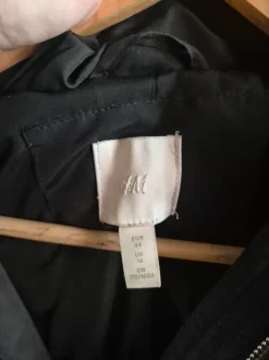 Musta talvitakki koko 44