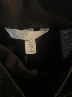 Mustat H&M äitiyshousut