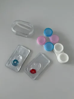 Naamiais asuun tarvikkeita