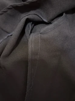 Naamiaisasu lentoemo