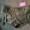 Nahkaiset low waist minishortsit