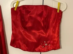 Naisten 2 osainen punainen juhlamekko