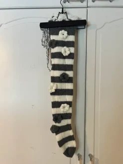 Naisten pitkät villasukat