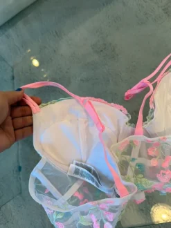 New yorker rintaliivit