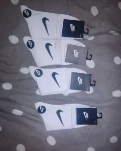 Nike baltos kojinės