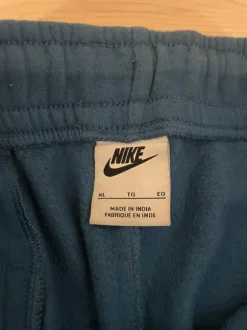 Nike college housut XL