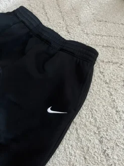 Nike joggers