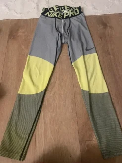 Nike pro lämpökerrasto