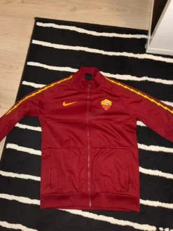 Nike Roma verryytely pusero