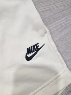 Nike shortsit