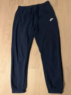 Nike Sportswear Cuffed pants