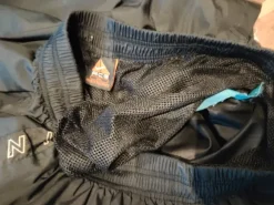 Nike tuulihousut.n.M