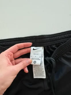 Nike urheilushortsit