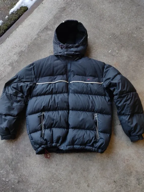 Nike vintage 00s puffer jacket