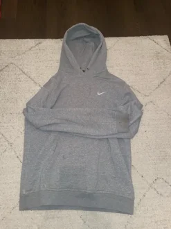 Nike-hoodie