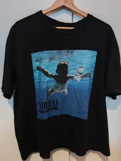Nirvana Nevermind shirt