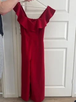 Off shoulder haalari