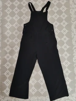 Oversize overalls with pockets